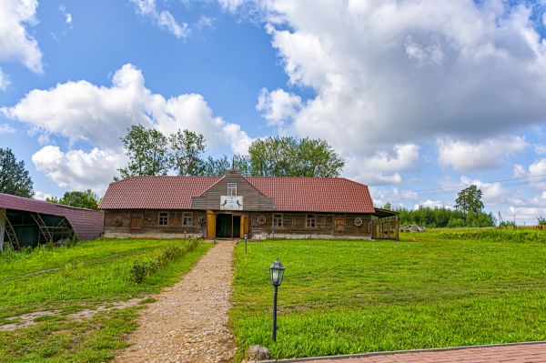 Barn Roofing Service in Manchester
